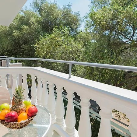 Korina Apartman Kávosz