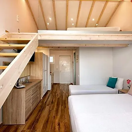 Korina Appartement *